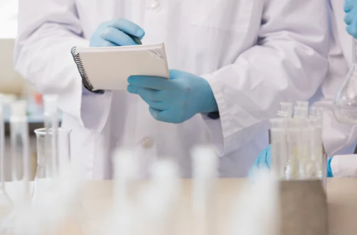 Abstracts, pósteres y resúmenes